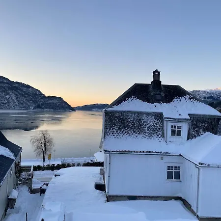 The View Sauda
