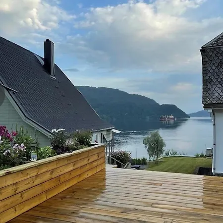 The View Feriehus Sauda