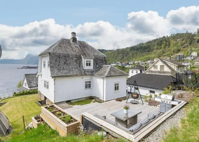 Semesterbostad The View